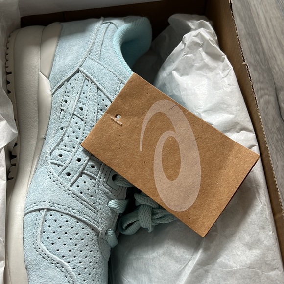 Kith x ASICS Ronnie Fieg gel lyte iii in helium - Picture 11 of 11